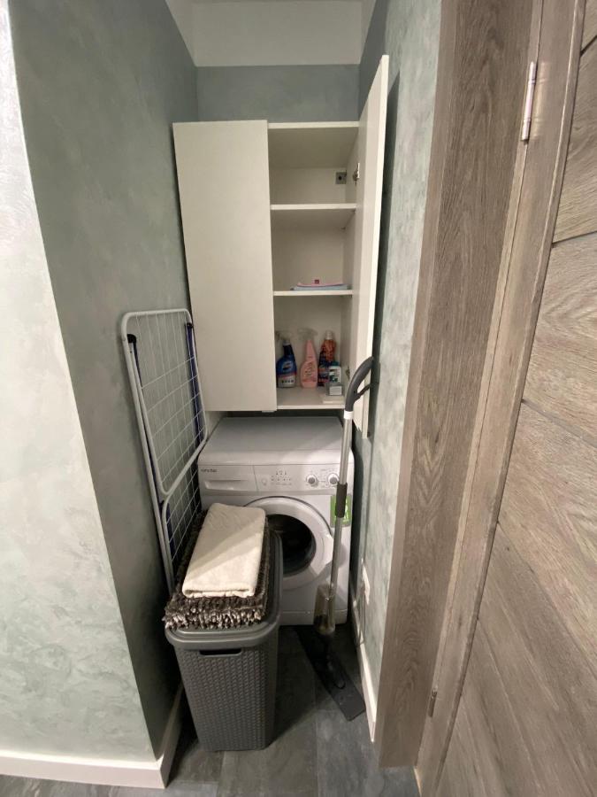 Lora Studio Apartamento Suceava Exterior foto