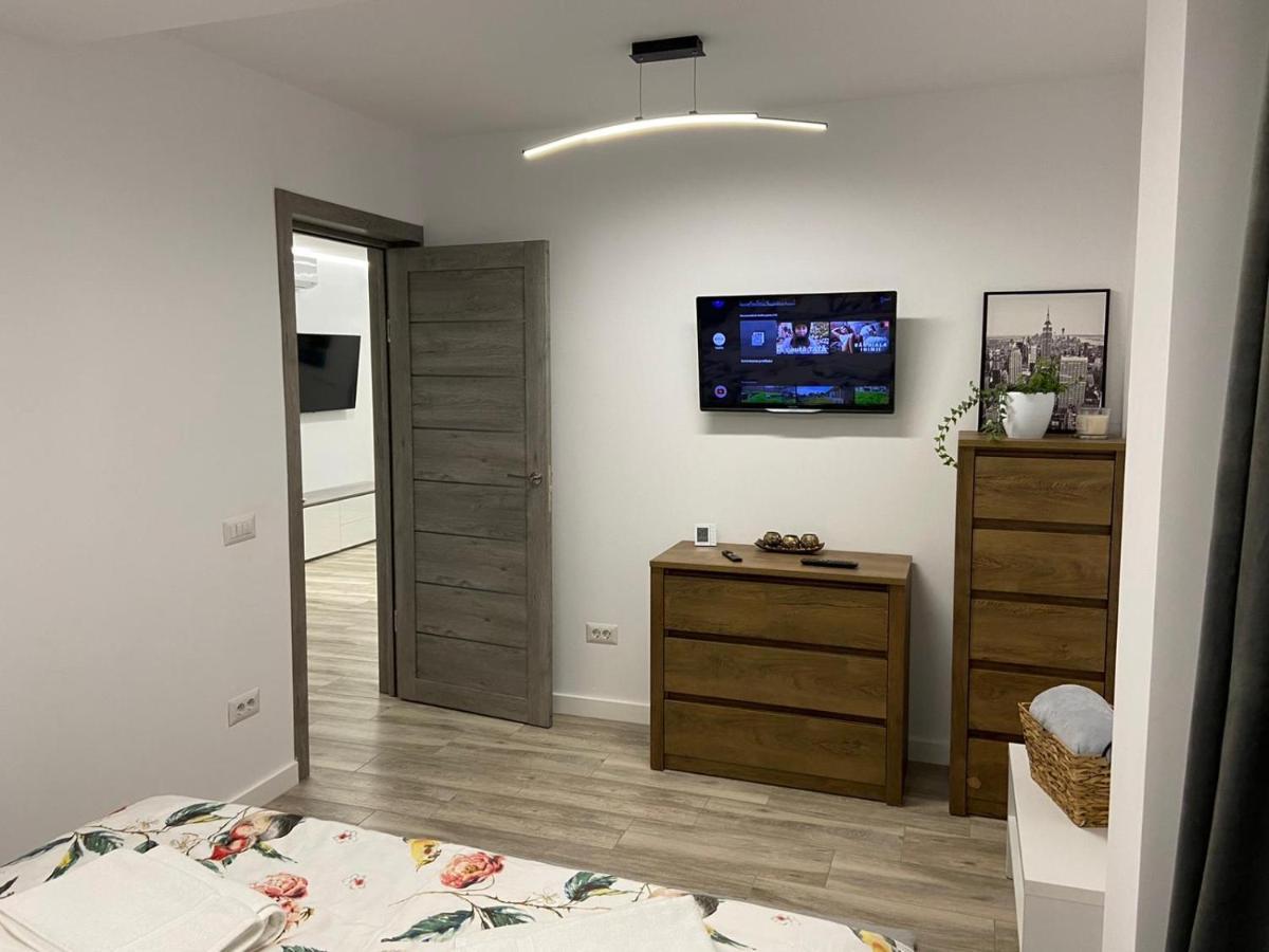 Lora Studio Apartamento Suceava Exterior foto